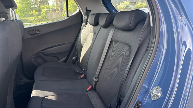 Hyundai i10 1.0 SE 5dr Petrol Hatchback